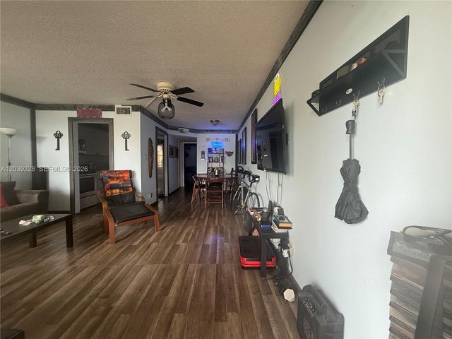9081 Sunrise Lakes Boulevard 108, Sunrise, FL 33322