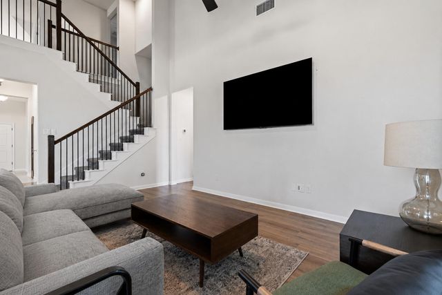 100 Panico RD, Hutto, TX 78634