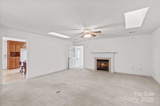 115 Three Oaks Lane, Statesville, NC 28677