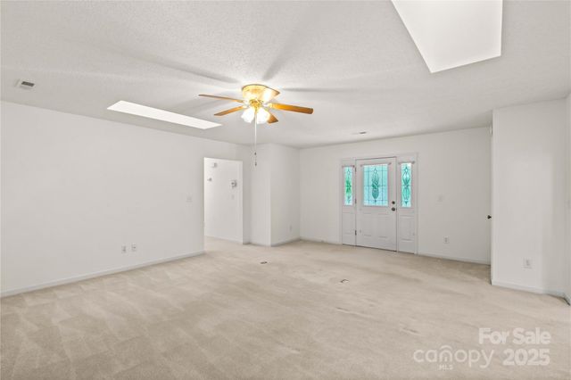 115 Three Oaks Lane, Statesville, NC 28677