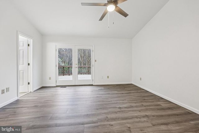 13 HOWARD CIR, Fredericksburg, VA 22405