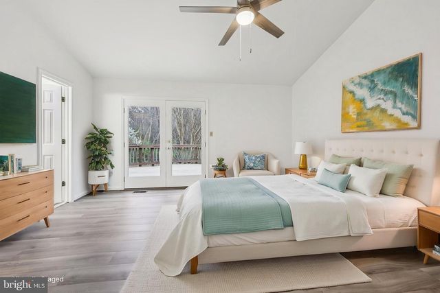 13 HOWARD CIR, Fredericksburg, VA 22405