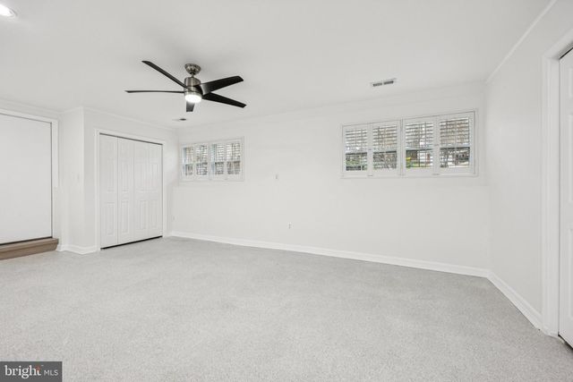 13 HOWARD CIR, Fredericksburg, VA 22405