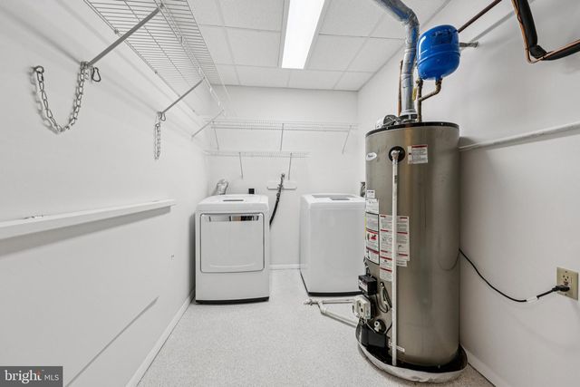 13 HOWARD CIR, Fredericksburg, VA 22405