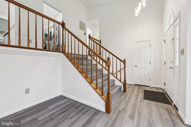 13 HOWARD CIR, Fredericksburg, VA 22405