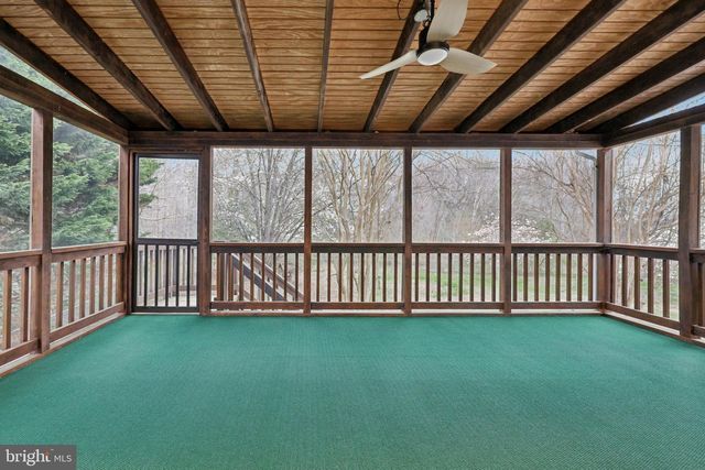 13 HOWARD CIR, Fredericksburg, VA 22405