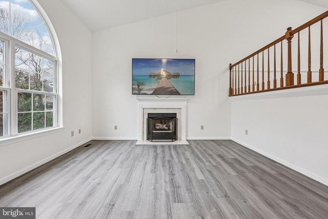 13 HOWARD CIR, Fredericksburg, VA 22405