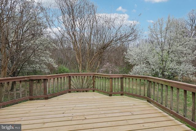 13 HOWARD CIR, Fredericksburg, VA 22405