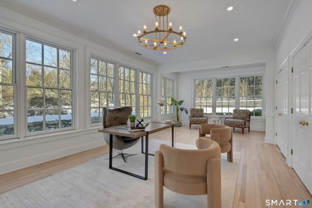 108 Husted Lane, Greenwich, CT 06830