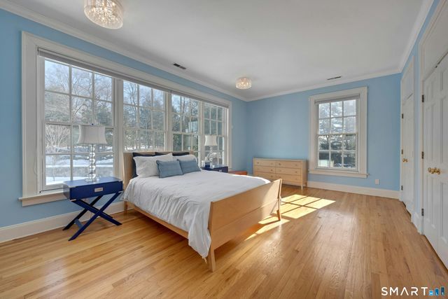 108 Husted Lane, Greenwich, CT 06830