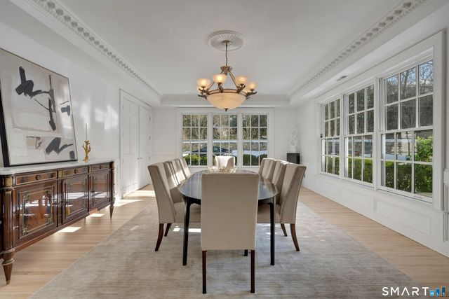 108 Husted Lane, Greenwich, CT 06830