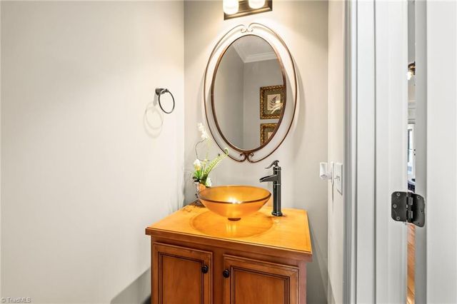 1648 Olde Ridge Road, Pfafftown, NC 27040