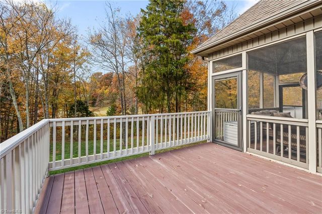 1648 Olde Ridge Road, Pfafftown, NC 27040