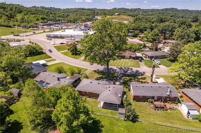 2316 Coyle Drive, New Albany, IN 47150
