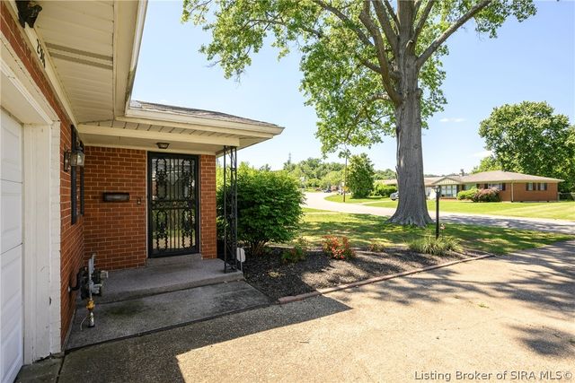 2316 Coyle Drive, New Albany, IN 47150