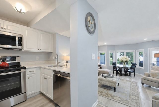 6 Westcliff Dr. Golfview, Plymouth, MA 02360