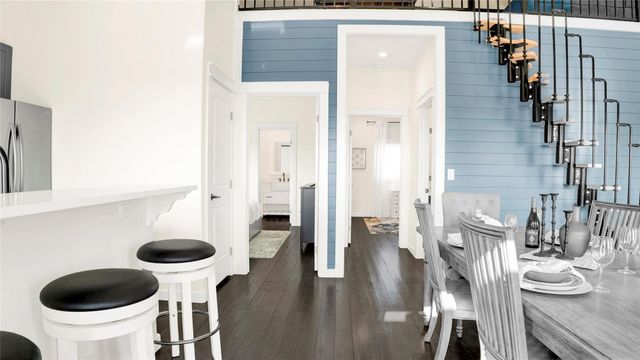 1028 Sunset Circle W, Crystal Beach, TX 77650