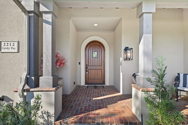 2212 Gatsby Way, Carrollton, TX 75010