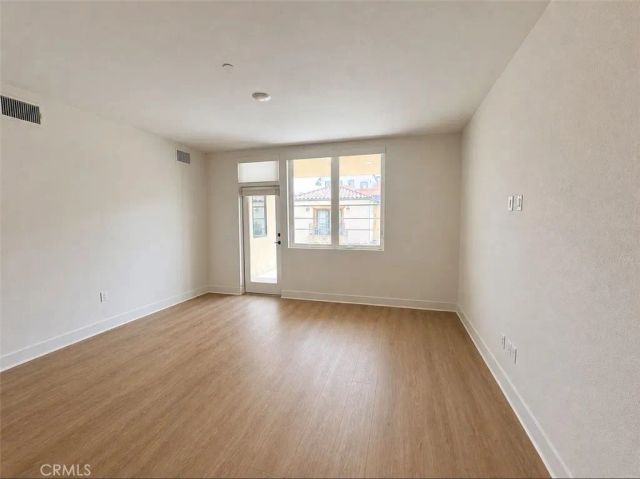 414 Main St Unit 210, Huntington Beach, CA 92648