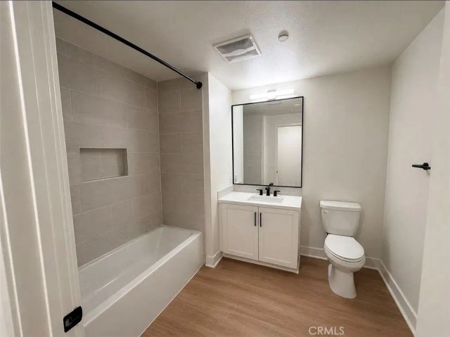 414 Main St Unit 210, Huntington Beach, CA 92648