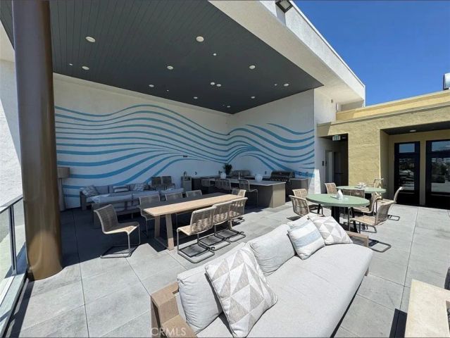 414 Main St Unit 210, Huntington Beach, CA 92648