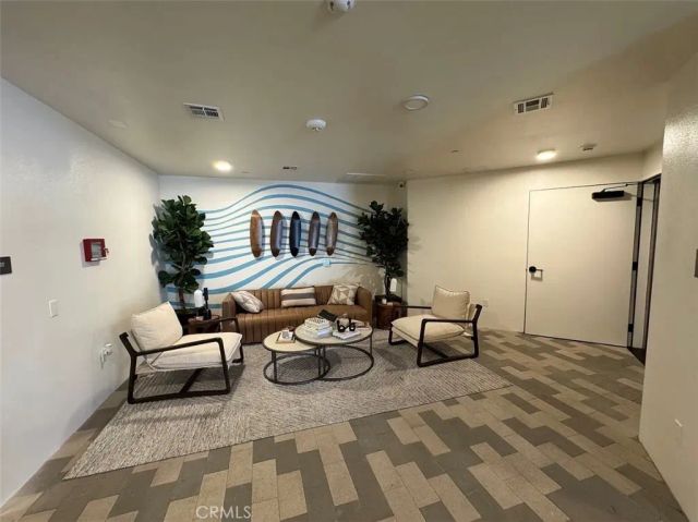414 Main St Unit 210, Huntington Beach, CA 92648