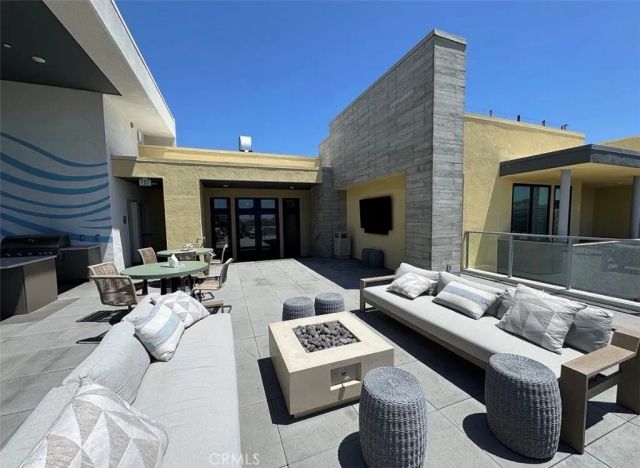 414 Main St Unit 210, Huntington Beach, CA 92648