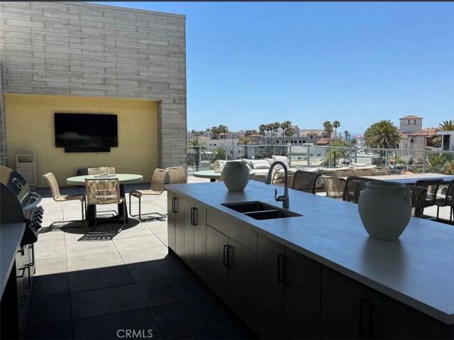 414 Main St Unit 210, Huntington Beach, CA 92648