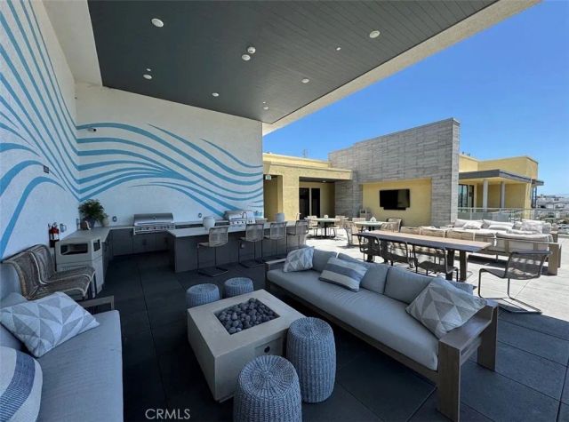 414 Main St Unit 210, Huntington Beach, CA 92648