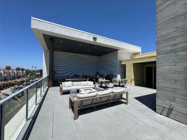 414 Main St Unit 210, Huntington Beach, CA 92648
