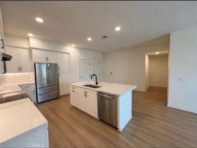 414 Main St Unit 210, Huntington Beach, CA 92648