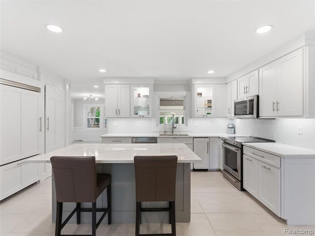 5409 Stony Hill Court, Grand Blanc, MI 48439