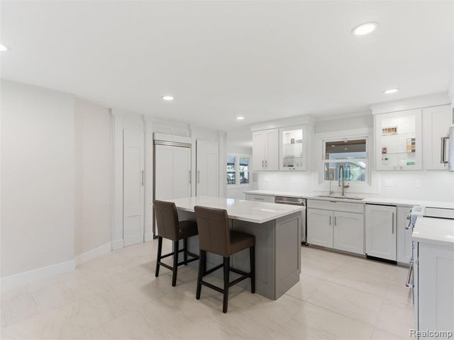 5409 Stony Hill Court, Grand Blanc, MI 48439