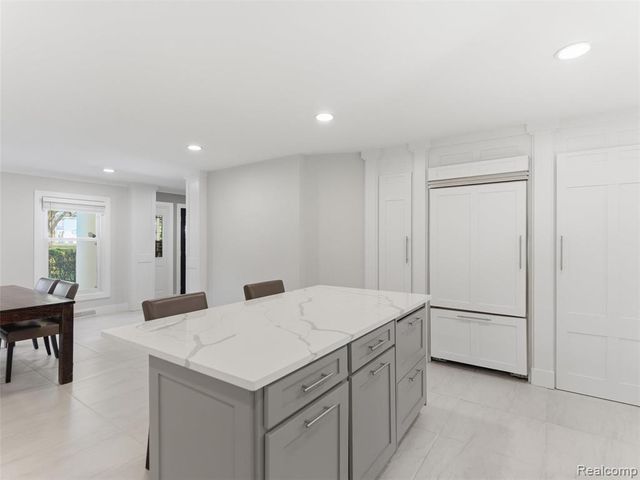 5409 Stony Hill Court, Grand Blanc, MI 48439