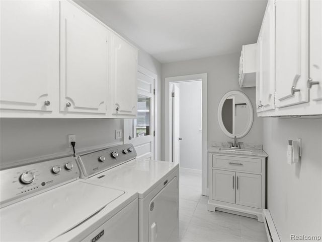5409 Stony Hill Court, Grand Blanc, MI 48439