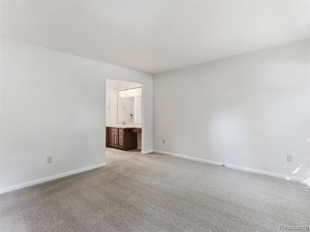 5409 Stony Hill Court, Grand Blanc, MI 48439