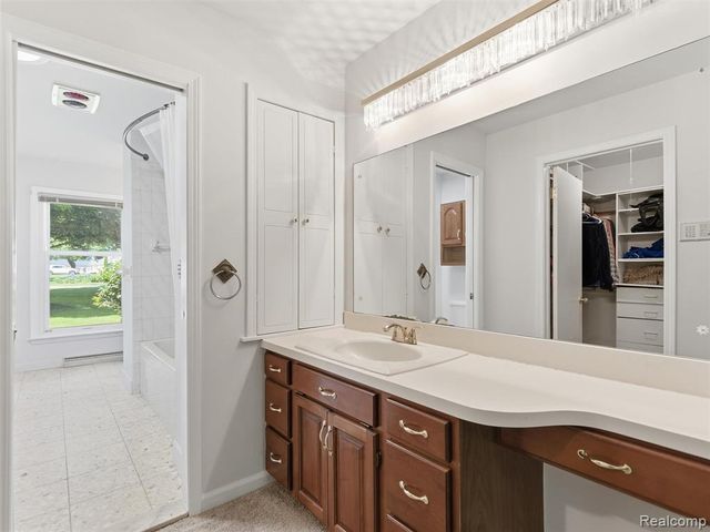 5409 Stony Hill Court, Grand Blanc, MI 48439