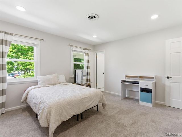 5409 Stony Hill Court, Grand Blanc, MI 48439