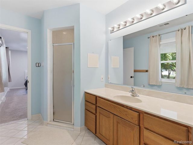 5409 Stony Hill Court, Grand Blanc, MI 48439