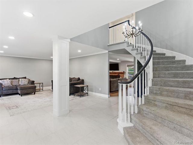 5409 Stony Hill Court, Grand Blanc, MI 48439