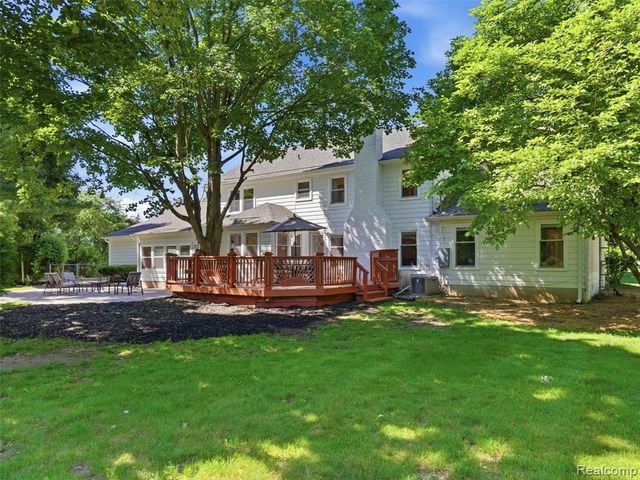 5409 Stony Hill Court, Grand Blanc, MI 48439