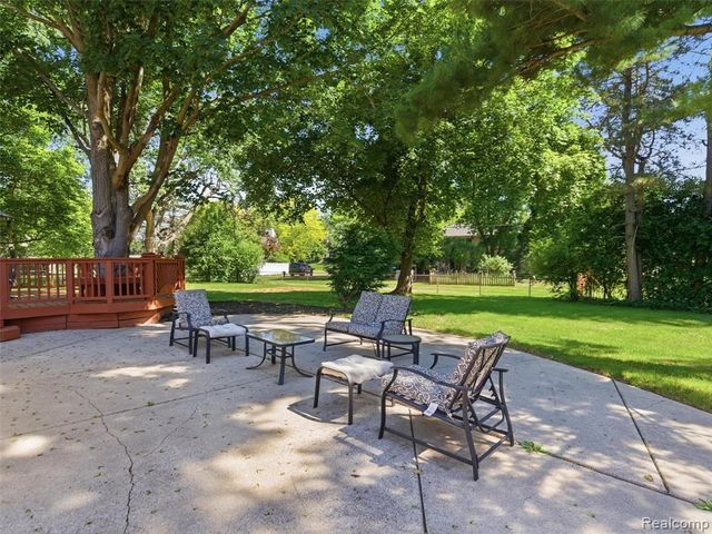 5409 Stony Hill Court, Grand Blanc, MI 48439