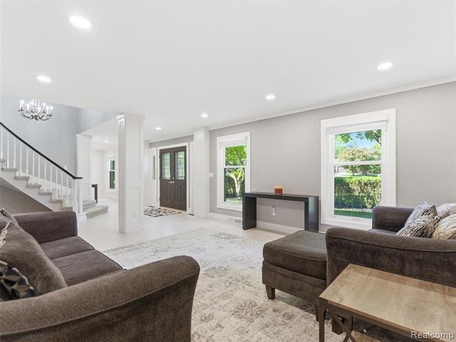 5409 Stony Hill Court, Grand Blanc, MI 48439