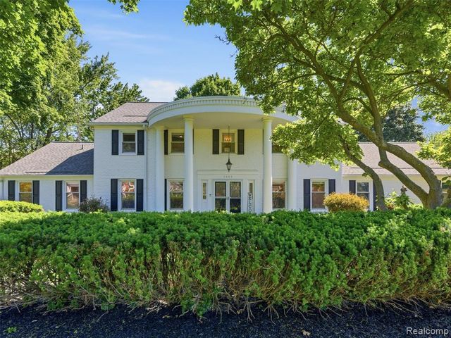 5409 Stony Hill Court, Grand Blanc, MI 48439