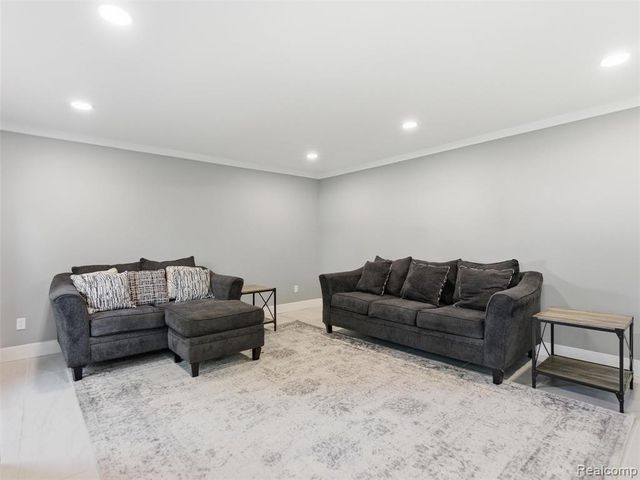 5409 Stony Hill Court, Grand Blanc, MI 48439