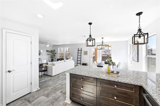 167 Rummel DR, Kyle, TX 78640