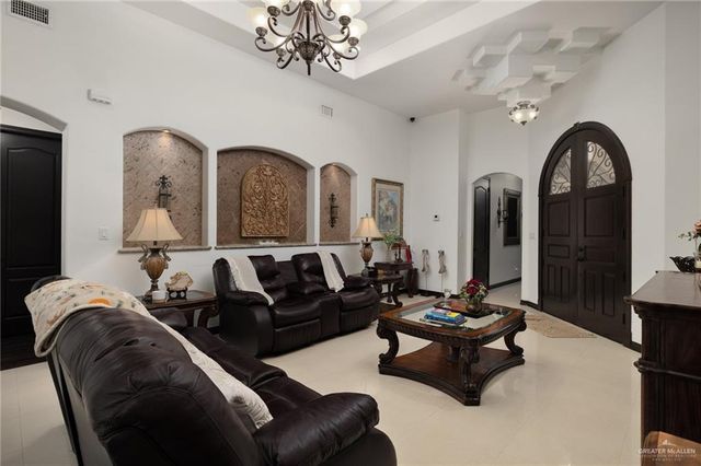 2617 Fresno Avenue, Hidalgo, TX 78557