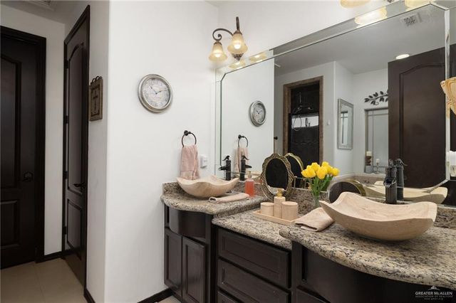 2617 Fresno Avenue, Hidalgo, TX 78557