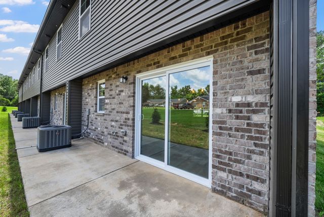 104 Colson Rd, Dover, TN 37058