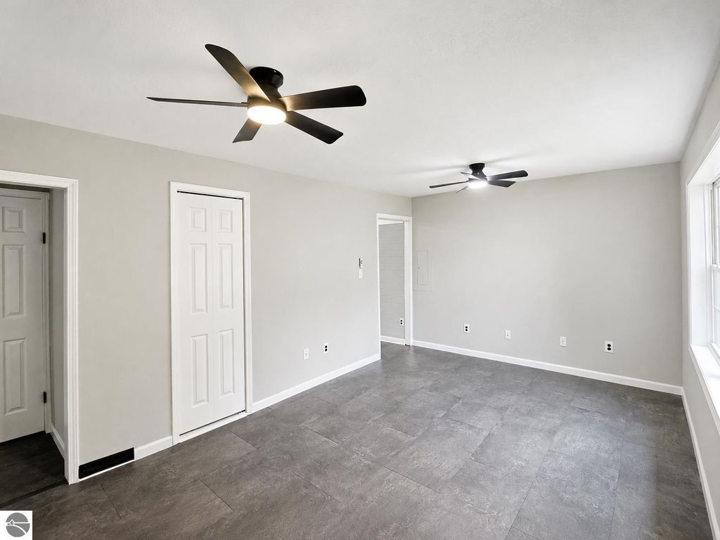 Image 5 of property listing at 1117 Ward Street, Mt Pleasant, MI 48858
